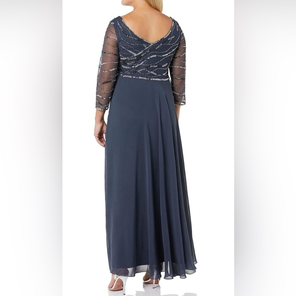 J Kara Women's 3/4 Sleeve Beaded Gown Size 18 - Picture 2 of 11
